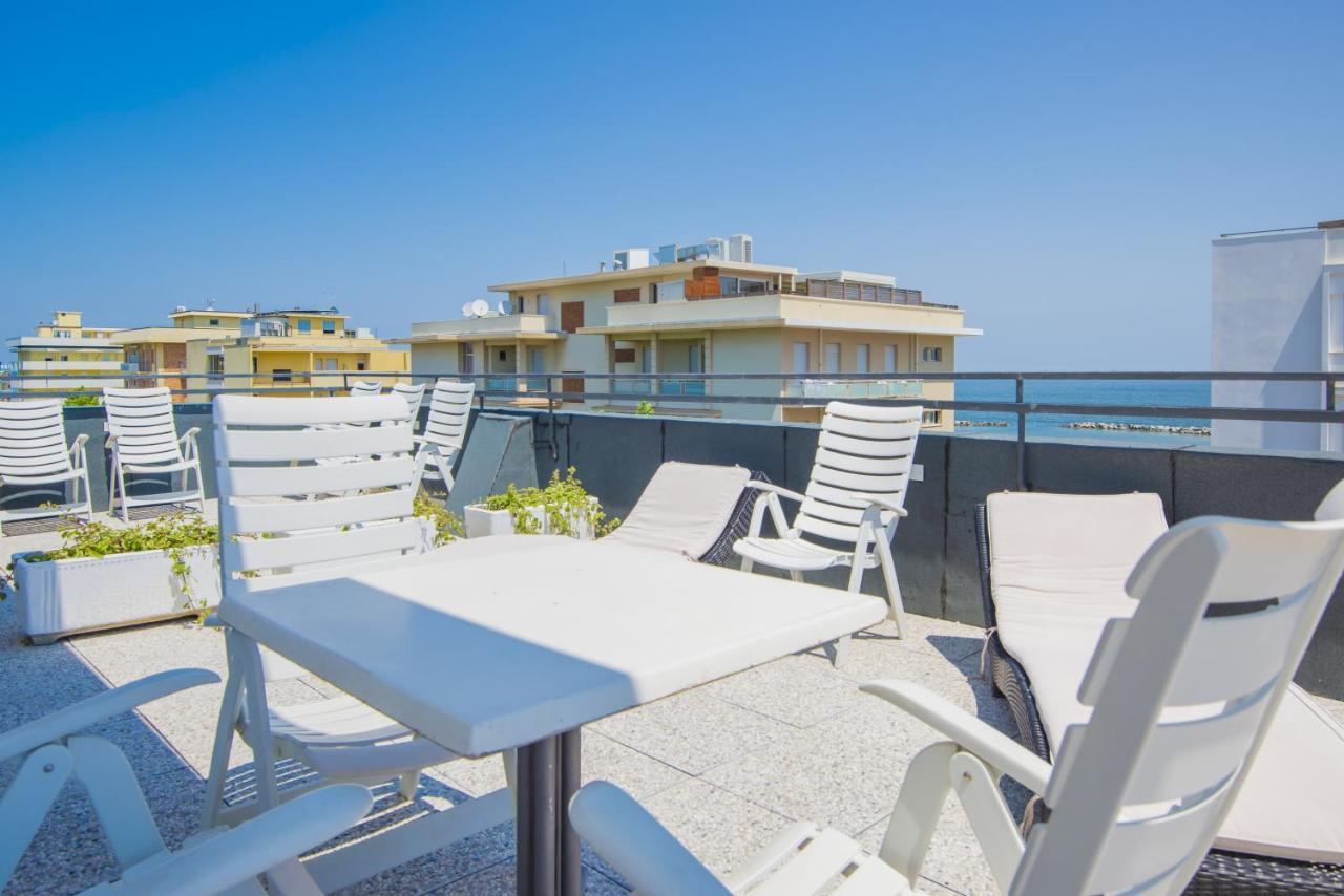 Florida Park Hotel Bellaria-Igea Marina Esterno foto