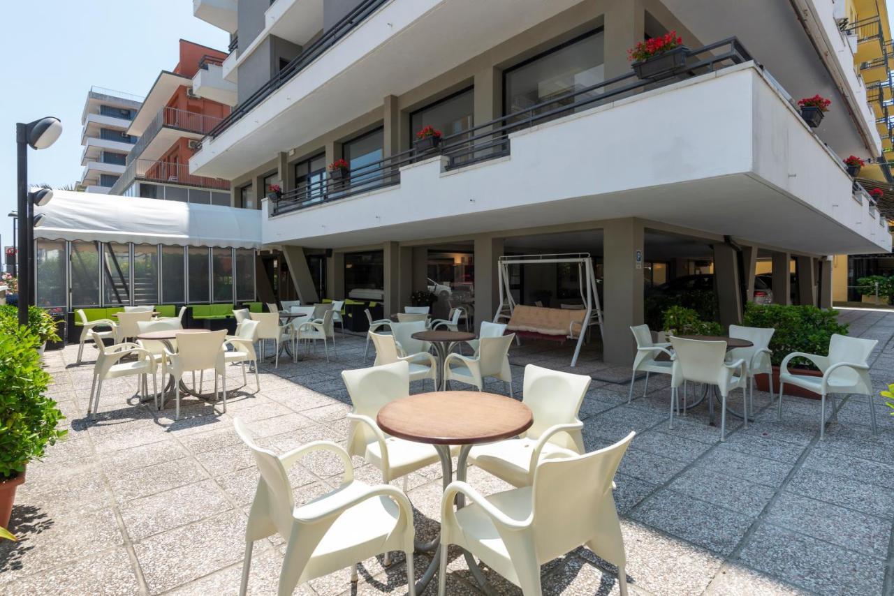 Florida Park Hotel Bellaria-Igea Marina Esterno foto